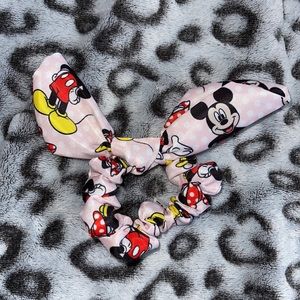 NWOT Stoney Clover Mickey scrunchie